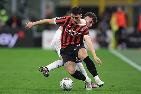 رسميًا.. ميلان يعلن رحيل سوتيل وعودته إلى فيورنتينا